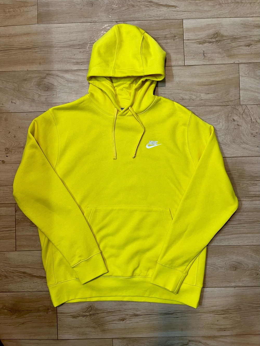 Nike Men's Yellow Large Pullover Hoodie